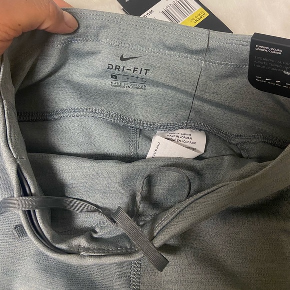 NWT!Nike Epic fast Mid-Rise Running Leggings - Picture 7 of 14